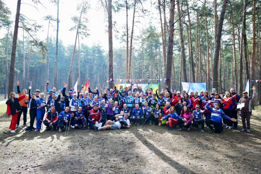 В парке НЛМК состоялся четвёртый чемпионат по северной ходьбе