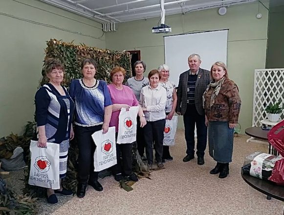 щедрина и волонтёры Волонтёрская группа