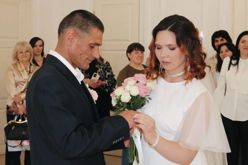 Липецкий центр сопровождаемого проживания сыграл первую свадьбу подопечных