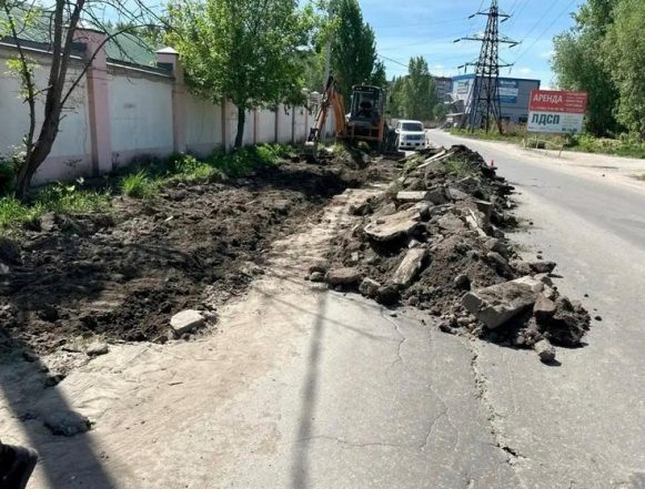 Поперечный проезд ремонтируют в Липецке