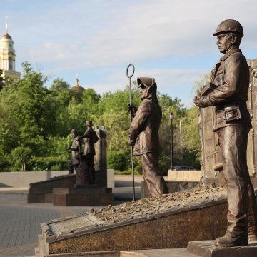 памятник мастерам липецк пн Новый «памятник мастерам» с первого дня полюбился липчанам