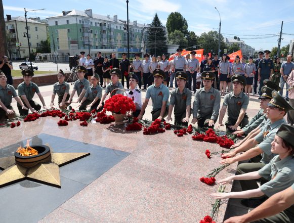день памяти и скорби 2026 (67) 85-ую годовщину начала Великой Отечетсвенной войны почтили Минутой молчания в Липецке