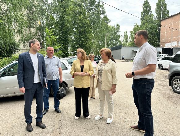 Пять МКД в 9-м микрорайоне в Липецке остались без управляющей компании