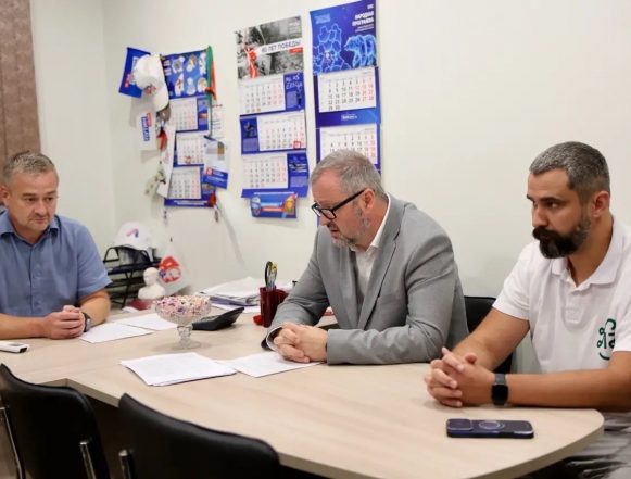 Проблему закрытой детской площадки в «Университетском» в Липецке предлагают решить ежемесячной платой