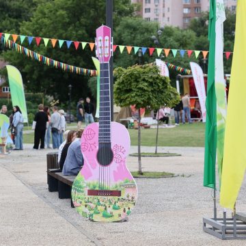 Бардовские песни собрали на Городище в Липецке сотни горожан, гостей города и даже Олега Митяева