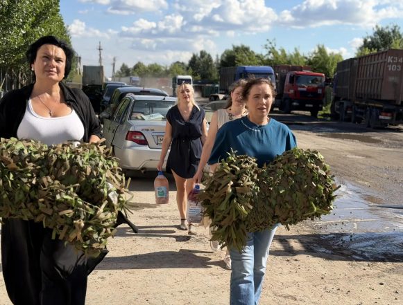 гумгруз дьяконова белянская (4) Фуру с гумгрузом для липчан в зоне СВО отправили волонтёры
