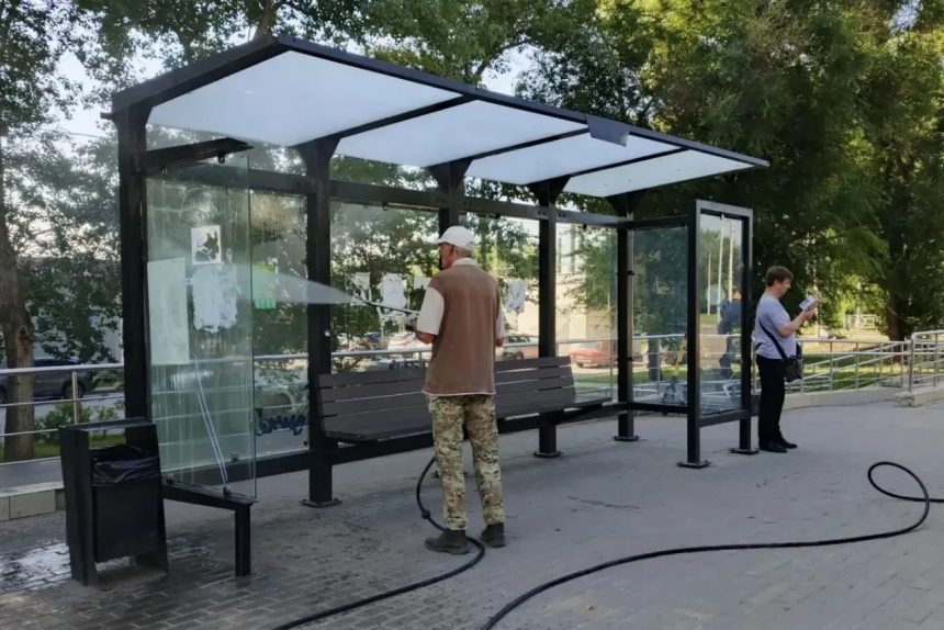 На полный клининг одной остановки в Липецке необходимо 15-20 минут