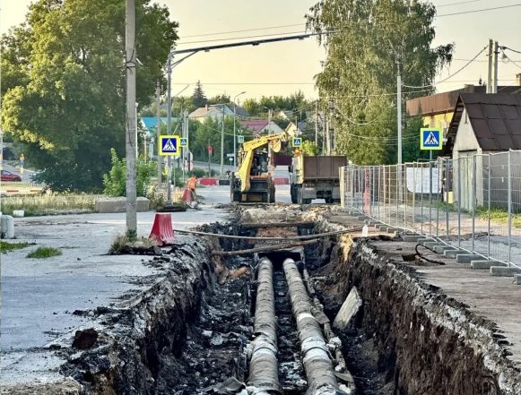 реконструкция теплотрассы пожарского (1) На улице Пожарского в Липецке уже неделю реконструируют теплотрассу