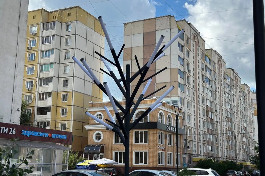 световые деревья стаханова пресс адм (1) Пешеходную зону на Стаханова в Липецке украсили световыми деревьями