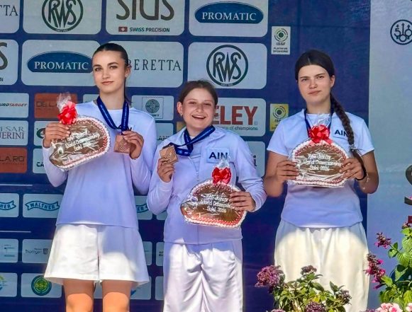 Три Ксении из Липецка привезли медали по стендовой стрельбе из Германии