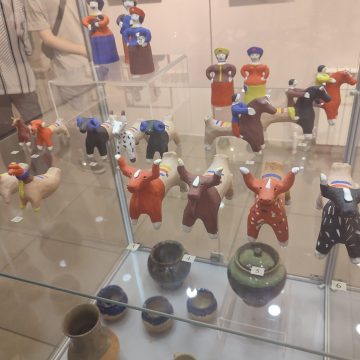 Игрушки мастера добровского промысла выставили в музее на Космонавтов в Липецке