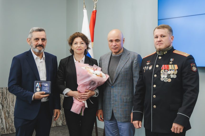 0Y7A8890 Медаль «Отец солдата» вручил губернатор Липецкой области бойцу СВО Андрею Первееву