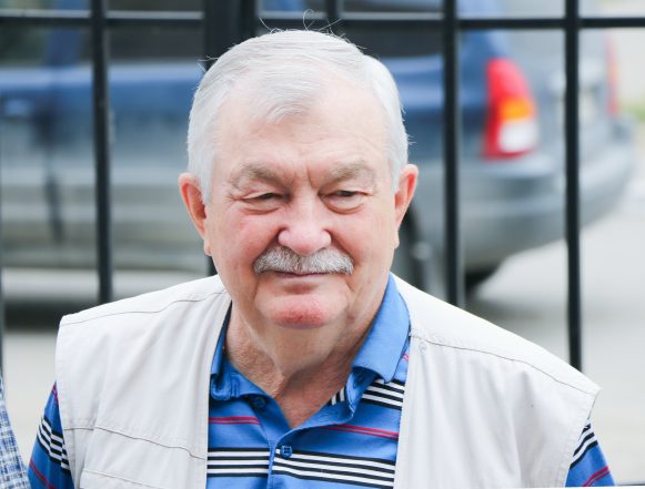 Привлекая внимание к конкурсу «Отец года-2026», спикер горсовета Евгения Фрай рассказала о своём отце Валерии Синюце
