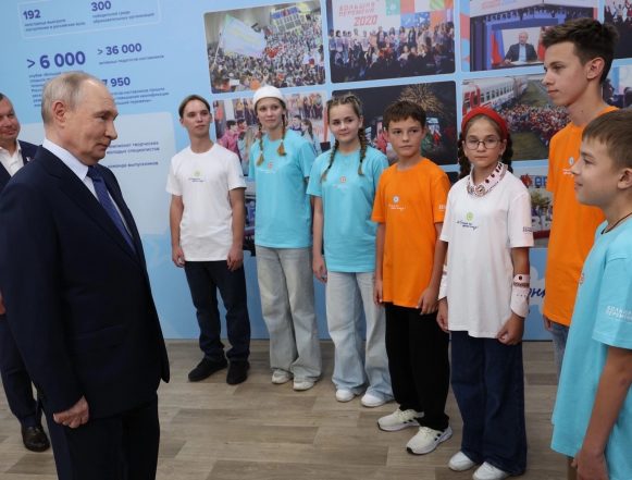 ILZLLnQIDOYfOK6NOe8S3rTmyMBeXDql6cBIYZAPoXh_2rT0Y9VBlKAksjeM6vrtMZ1o0_beUhTWP0Jp11RbK0S3 Владимир Путин лично сказал «Спасибо!» липецкой школьнице Дарье Липайкиной