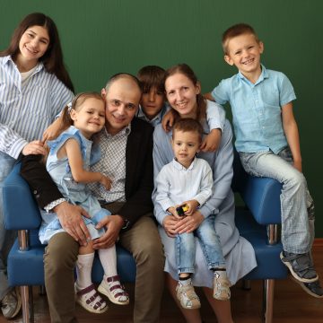 многодетная семья архив пн Липецкие папы двух и более детей могут подать документы на получение премии «Отцовская слава»