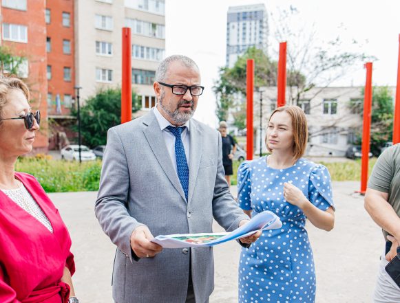 В 20-м микрорайоне Липецка продолжают возрождать крепость