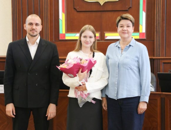 Атамонова Молодежный парламент Софья Атаманова возглавила Молодёжный парламент Липецка