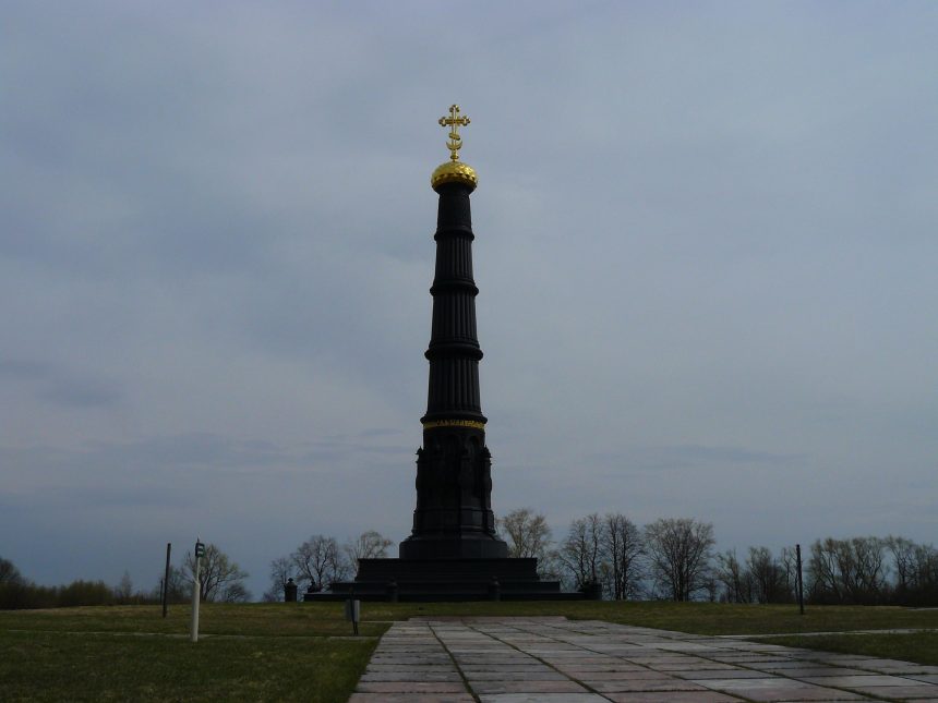 B7Vh6v6ge9WAM2mvd1VwarK6iWvgX-rXrYUDYS_OBI3Nqt6_rVDQQLwJ0DEnzhI09jWcTJSG Ковчег с мощами Дмитрия Донского доставили в группировку войск «Запад»