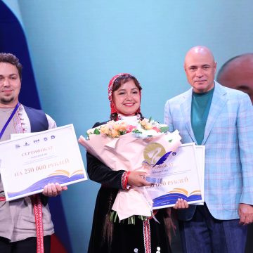 P91A0025 В Липецке назвали имена Лучших в стране учителей родного языка и родной литературы