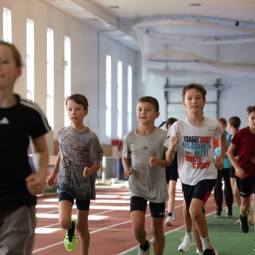 Более 600 легкоатлетов тренируются в спортшколе № 5