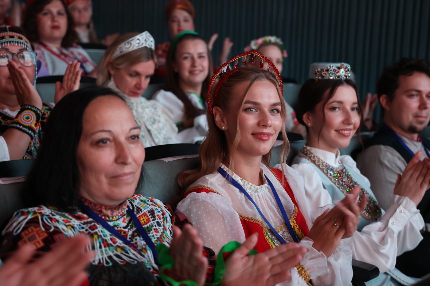 Липецкий педагог вошла в пятёрку финалистов конкурса «Лучший учитель родного языка и родной литературы»