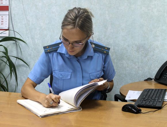 пристав уфссп Липчанина арестовали за долги