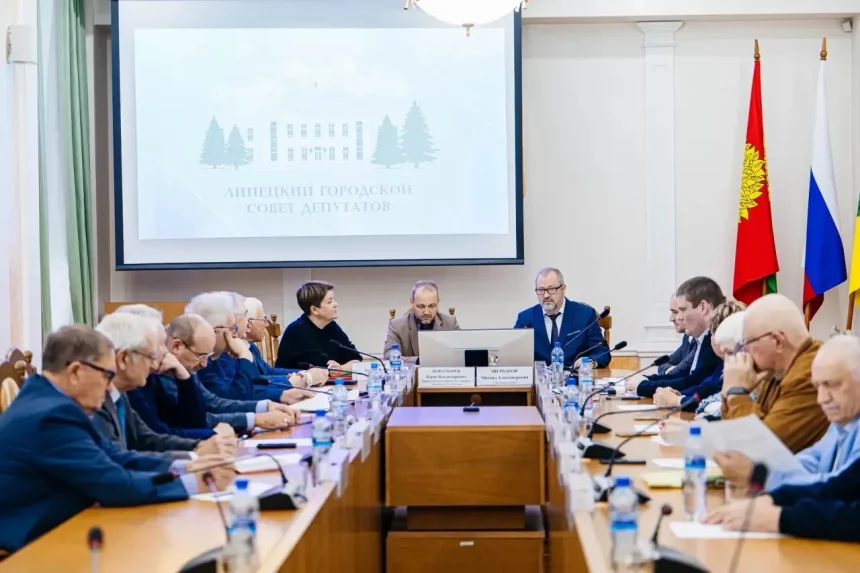 Мэр Липецка встретился с Советом старейшин города