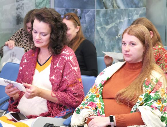 Для беременных женщин в Липецке организовали праздник в русском стиле