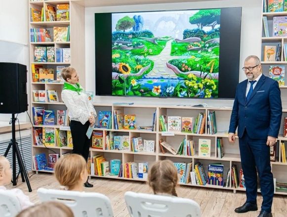 Водопьяновскую и пришвинскую библиотеки посмотрел глава Липецка Михаил Щербаков